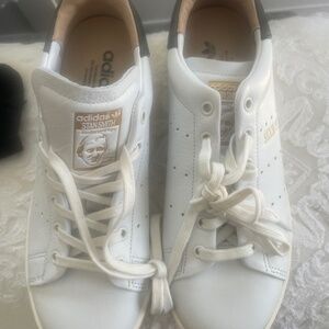 Adidas  Stan smith trainers